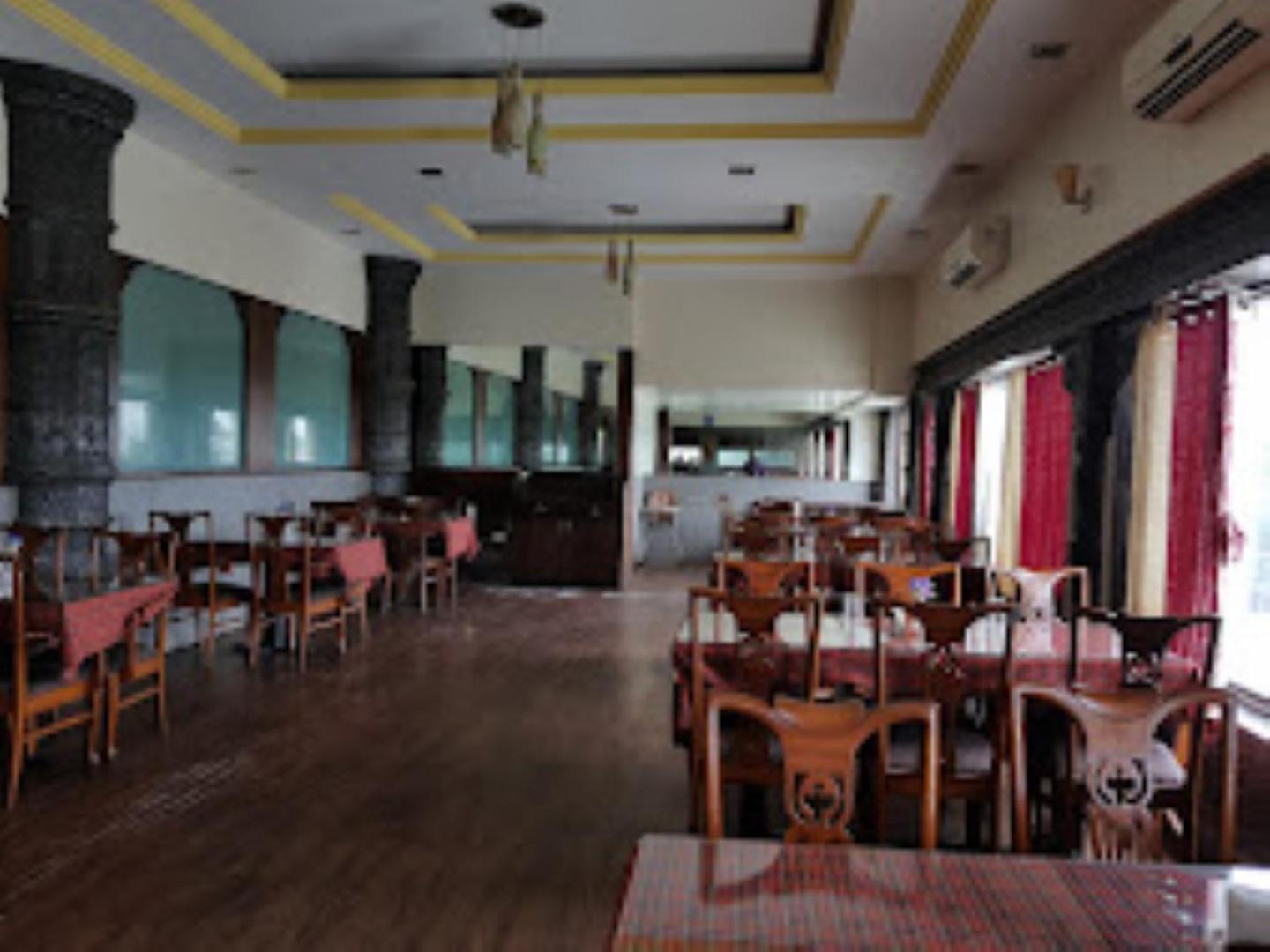 Hotel Maratha Palace,Satara Eksteriør bilde
