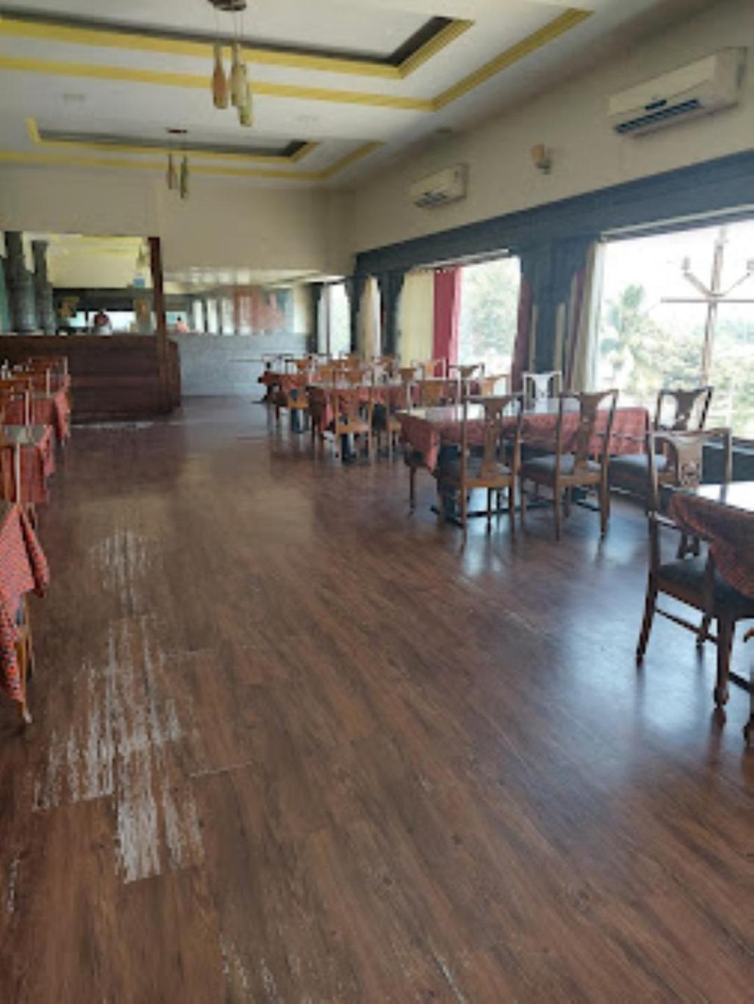 Hotel Maratha Palace,Satara Eksteriør bilde