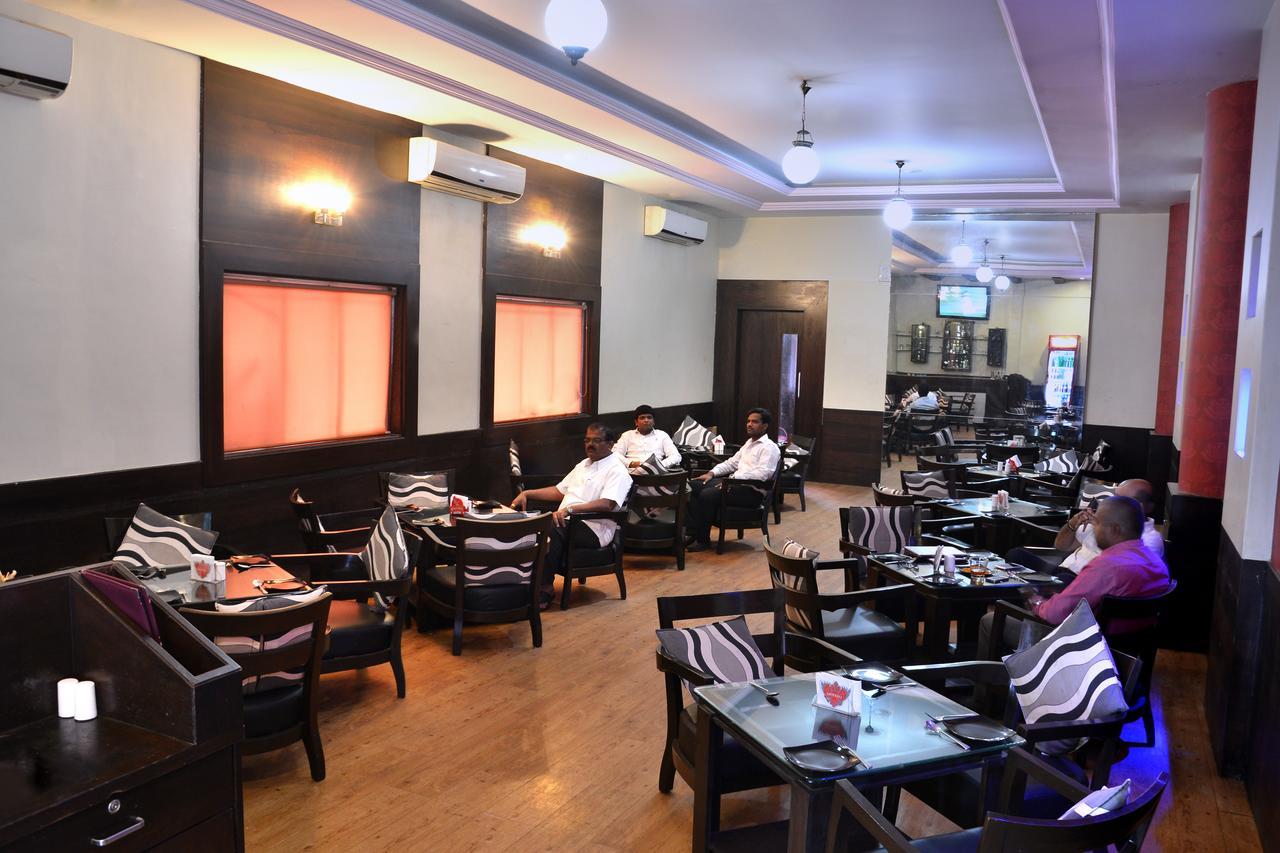 Hotel Maratha Palace,Satara Eksteriør bilde