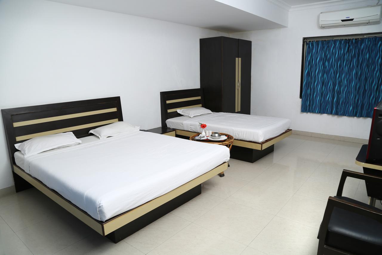 Hotel Maratha Palace,Satara Eksteriør bilde